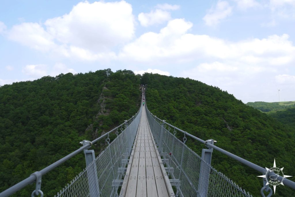 Rosas-Reisen-Roadtrip-Haengeseilbruecke-Geierlay (4)