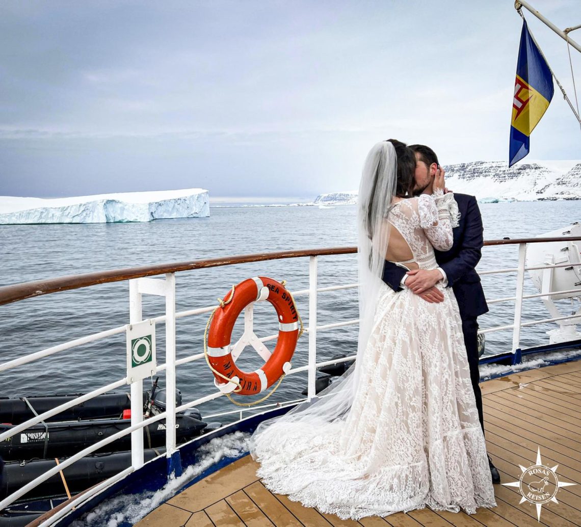 Hochzeit-Arktis-Groenland-Expeditionsschiff